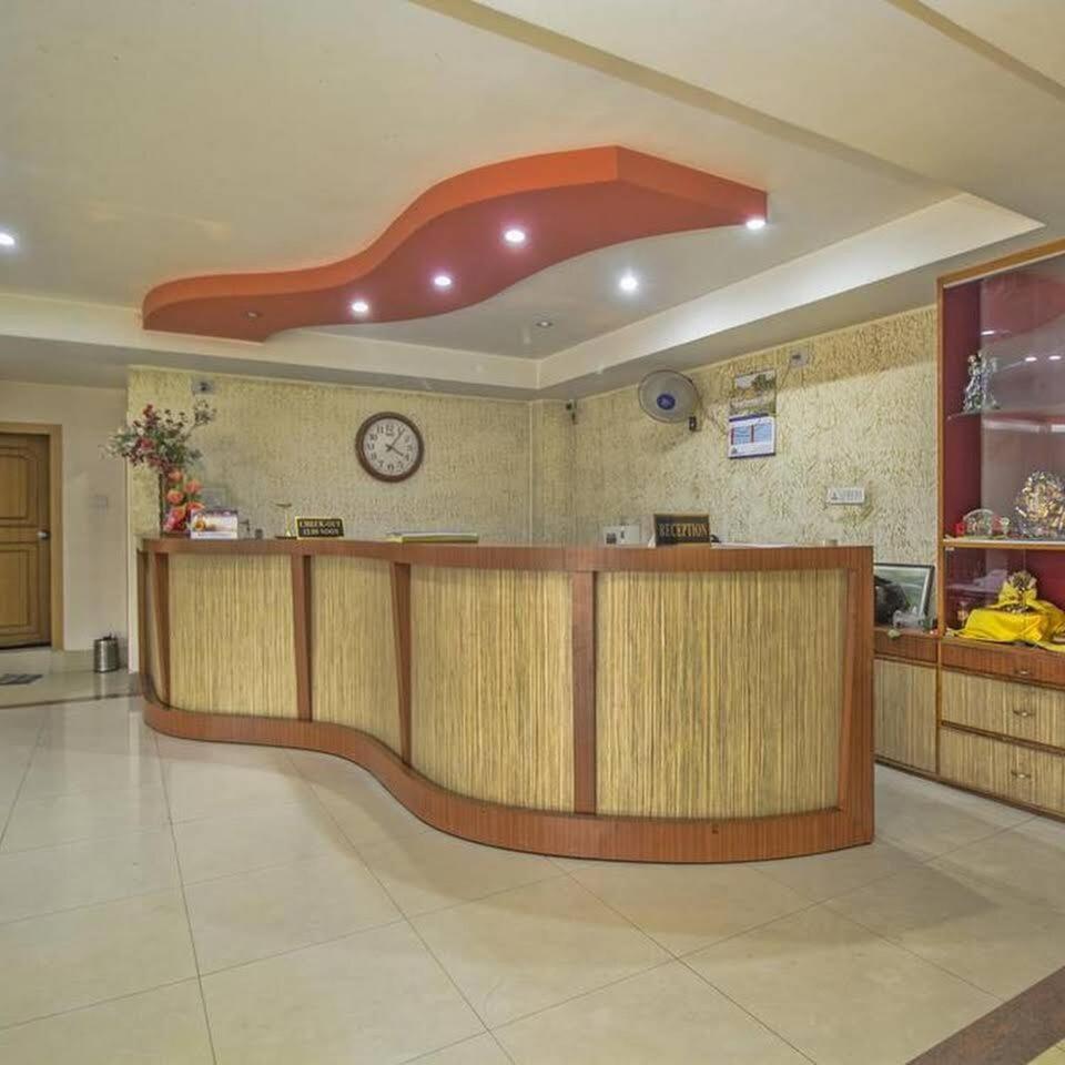 Hotel Nandanik Palace Falakata Exterior foto